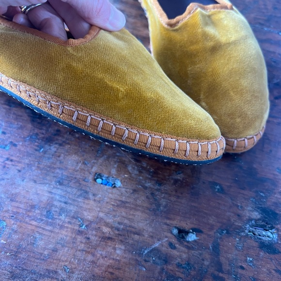 Flabelus slip ons - Picture 4 of 4